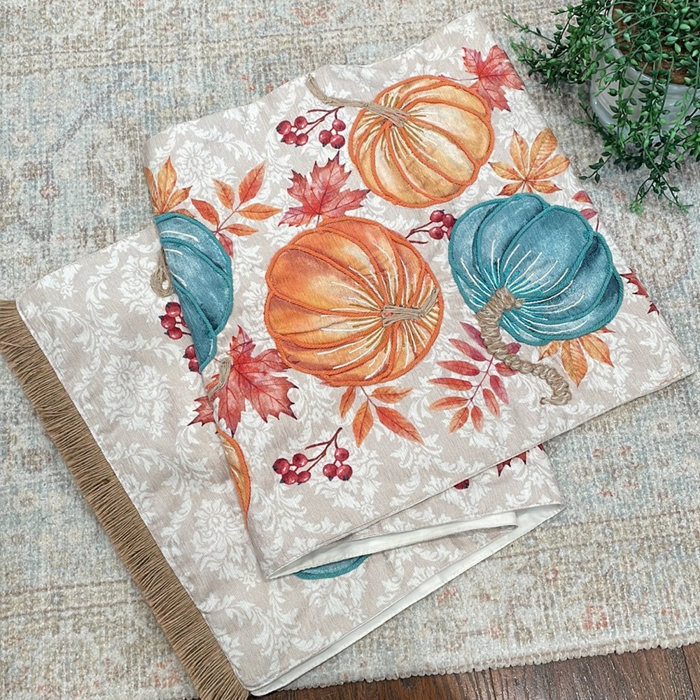 Pumpkin table runner- - Picture 4 of 9